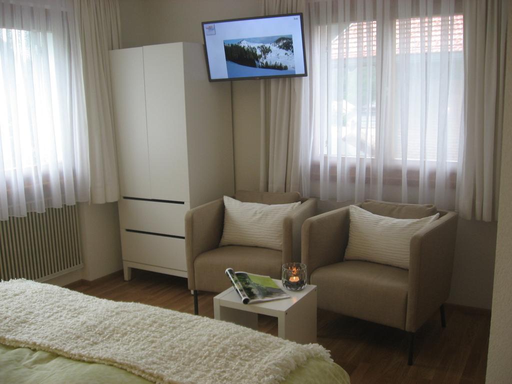 Gaestehaus Laesser Mellau Room photo
